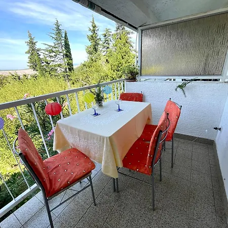 Azzuro Bay Apartman Jadranovo