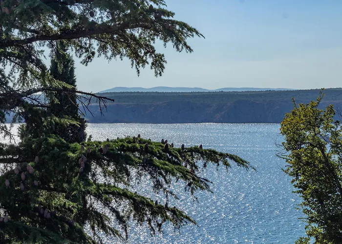 Azzuro Bay *