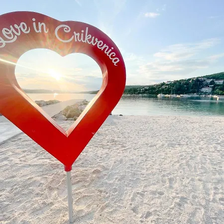 Azzuro Bay Jadranovo